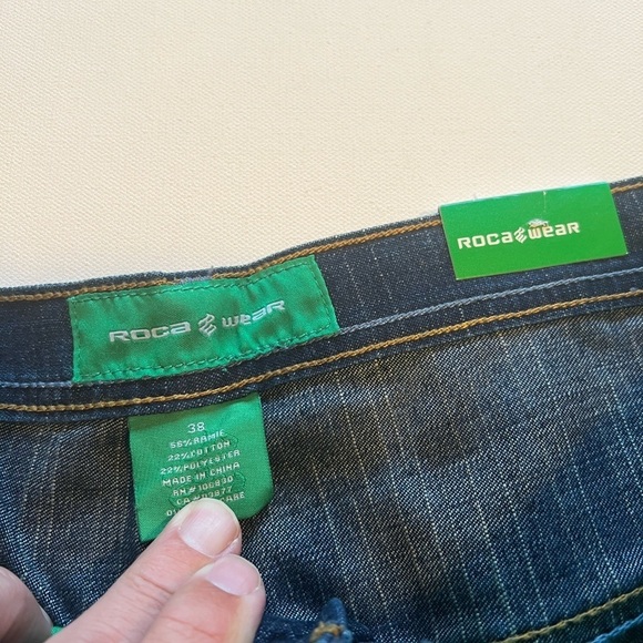 VINTAGE Rocawear Jeans Baggy Denim Blue Dark Wash Embroidered Hip Hop Mens 38x33 - Picture 7 of 11